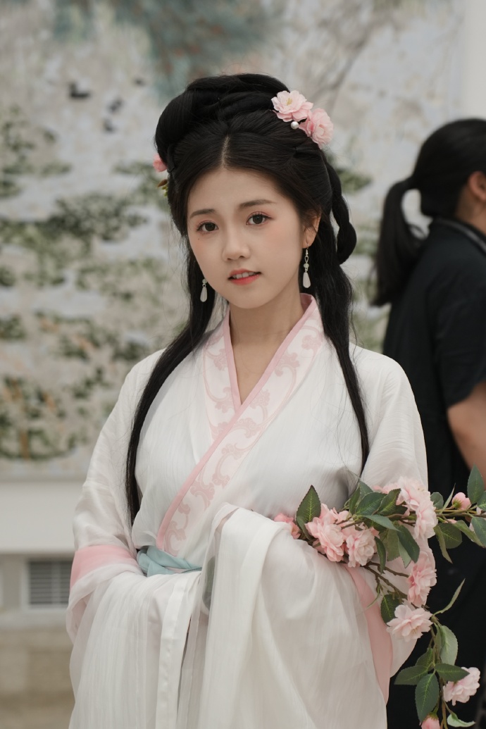 《犯罪现场调查》诞生之谜：一杯酒激发灵感，三天诞生剧本巨作